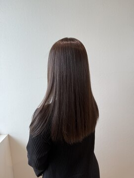 サラ ビューティー サイト 古賀店(SARA Beauty Sight) オリーブブラウン