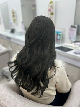 エレラビューティー(ELERA beauty) 暗髪カラー/オリーブブラック/レイヤーカット