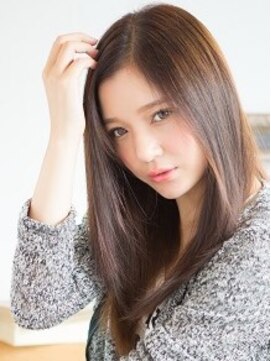 リア ウルル(Ria ulu.ru) レイヤーカット/ミディアム/顔周りレイヤー/原宿/神宮前