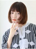 やわらかい丸みと抜け感で魅せる、上品なワンカールボブ