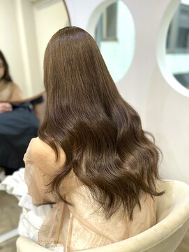 レア 表参道(L'ea) くびれヘアアプリコットオレンジ夏ヘアハイライトカラー