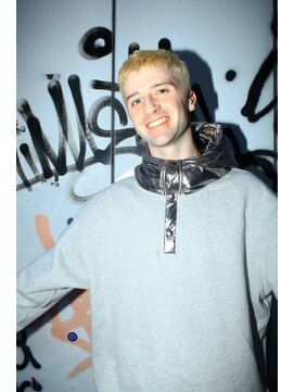 ペネロープ(Penelope) 【新宿】ハイトーンベリーショートボウズ　担当　清水圭太