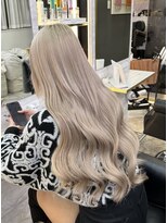 ラピス 千葉(Lapis)&nbsp;【Lapis千葉 今村としき】ホワイトブロンド×エクステ60cm