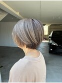 白髪ボカシショートボブ