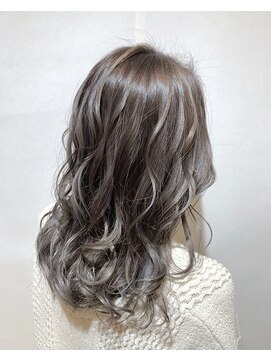 レガーロ(Re:galo) バレイヤージュ×シルバーアッシュ【桶川駅/Aujua】