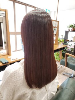 ヘアーファクト ニコ(hair fact nico)の写真/一人一人の髪質をしっかりと見抜き、綺麗なストレートを実現◎あなたに似合う自然なストレートをご提案！