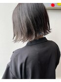 赤み消しさるコバルトブルー