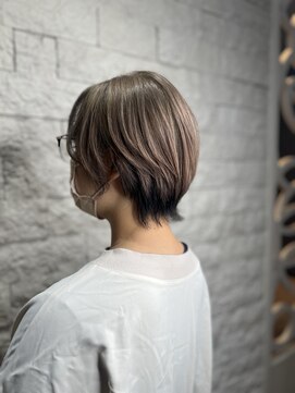 ラヴリア カミツ(LOVERIA KAMITSU) インナーカラー