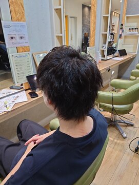 ブロッサム 東中野店 センターパートウルフカットツイストスパイラルパーマゆるめ黒髪