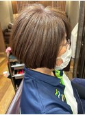 ベージュカラー×ひし形小顔立体感ショートボブ30代40代50代