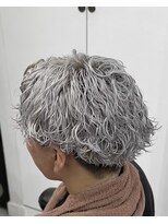 メンズ サロン ドット トウキョウ 町田店(men's salon dot. tokyo)&nbsp;ホワイトシルバー×ツイストスパイラル