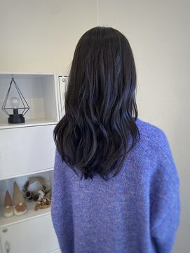 コモレビ(komorebi) 【山本智文】地毛風ブルーブラックレイヤーカット