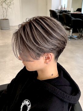 シエラ 堀江(CIERA.) ガイルヘアマッシュメンズテーパーフェードコンマバング