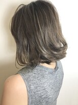 セライロ 千葉(celilo)&nbsp;『celilo』ケアブリーチでハイライト☆ミルクティーアッシュ♪