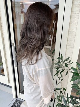 ヘアー アトリエ アンジー(Hair Atelier Angee) オリーブカラー