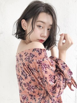 ルティア(Lutia) ショコラブラウンで大人可愛く