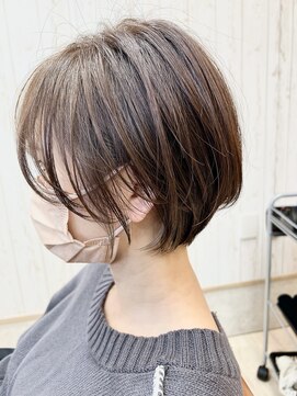 ルアナ(LUANA) 襟足長め丸味ショート