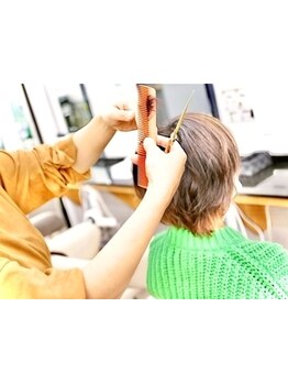 女性ならではの気遣いが嬉しい♪女性ならではの視点で、お客様の髪のお悩みに寄り添ったご提案致します☆