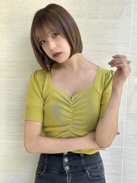 オーロ(ORO) くびレイヤーボブルフネビージュ小顔ワンレンショート