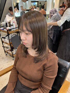 トレス(TRESS) 外ハネレイヤー　ボブレイヤー　ミディアム外ハネ