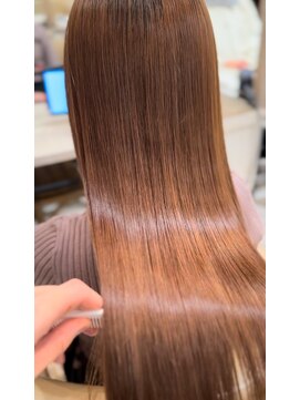 ロイ 南青山 表参道(ROI) 艶感髪質改善トリートメントレイヤーロングカット