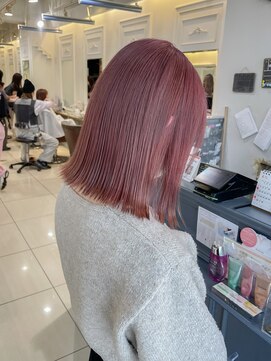 ネオリーブアイム 横浜西口店(Neolive aim) 1ブリーチラベンダーピンク切りっぱなしロブ横浜【成田】