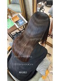 髪質改善縮毛矯正でツヤッツヤ艶髪ストレートに変身♪