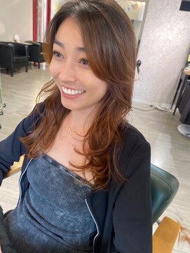 ライズ バイ レボ(RISE by REVO) 大人かわいい/レイヤーロング/グレーベージュ/前髪パーマ/我孫子