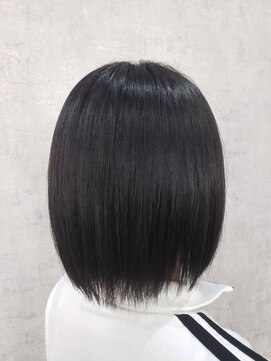 アクタノイドエット(acta noid etto) ミディアムヘア/暗めカラー/グランマッシュ/姫路駅