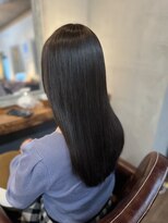 スローネ(THRONE)&nbsp;縮毛矯正で艶髪／20代30代40代／新宿／髪質改善