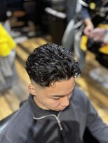 バーバーブロス(BAR BER bro's)&nbsp;極道パーマ/刈り上げセンターパート/リバースセンターパート