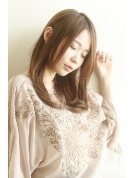 アンヘアー アリーズ(UN hair Ally's) 長め前髪の大人ロングスタイル