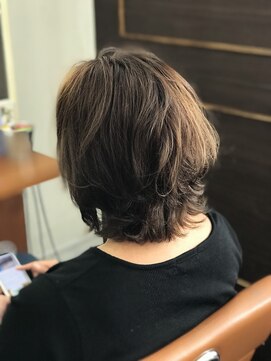 ヘアーアンドメイク アネラガーデン(HAIR&MAKE Anela garden) ボブのパーマのスタイルチェンジ