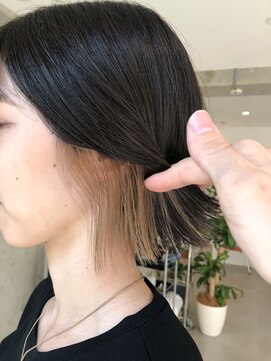 サクラ オモテサンドウ(SAKURA) ボブ×インナーカラー