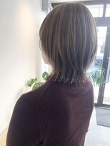 ムニ(MUNI)&nbsp;＊くびれヘア×ハイライトミルクティーグレージュ＊