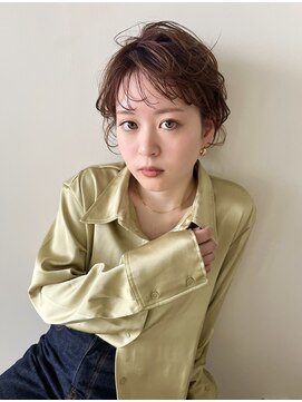 グリーン(green) パーマ風　遊ばせショート　bymisaki