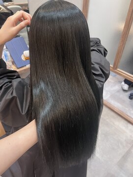 ロミバイリー(Romi by Lyee) アッシュ