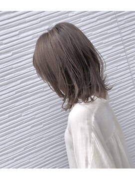 ルア モアナ バイ ヘッドライト 小田原2号店(Lua Moana by HEADLIGHT) Moana#レイヤーボブ#ベージュ#アッシュ#大人可愛い