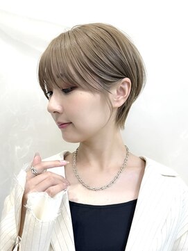 ピークアブー アヴェダ 池袋東武(PEEK-A-BOO AVEDA) ショートヘア、ショートボブ、くびれショート、ハイトーンカラー