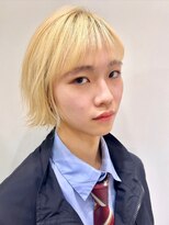 アイウィル(Ai WilL)&nbsp;ハイトーンボブ　イエローベージュ　ボーイッシュ　ショート