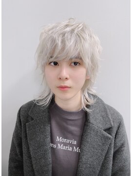 ピークアブー アヴェダ アトレ恵比寿(PEEK-A-BOO AVEDA) ホワイトウルフ