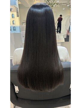 エミュスト(Emuest) ○髪質改善トリートメント ストレート 縮毛矯正 韓国 心斎橋