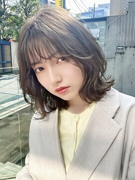 クーエフー(coo et fuu) シースルーバング透明感カラーオリーブベージュレイヤーカット