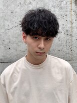 レタッチ バイ フィフス 天神大名(RETOUCH by fifth)&nbsp;福岡大名ツイストスパイラルパーマセンターパートウルフ