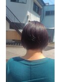 丸みシルエットの大人ショートボブ