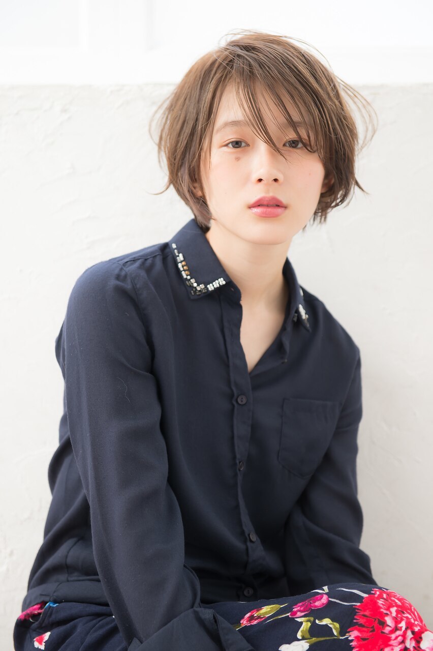 柔らかな大人かわいいシースルーショート　[八王子]ROCCO