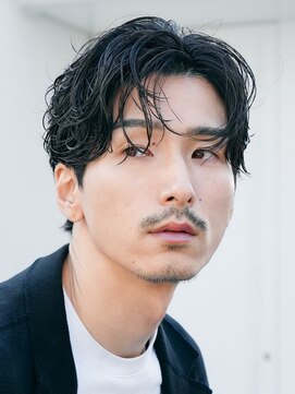 レタッチバイフィフス(RETOUCH by fifth) 原宿ルーズパーマセンターパートスパイラルパーマビジネスヘア