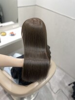 オルア 表参道(Orua) オリーブベージュ