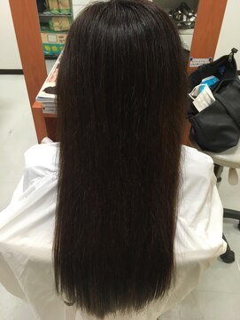 デュオヘアー エクステンションズ 新宿 ナチュラルロングヘア―で清楚かつクールな印象に!