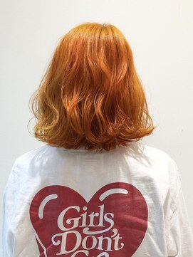 ナンプウ(Nanpu) Nanpu ブラッドオレンジ　×　外はねボブ